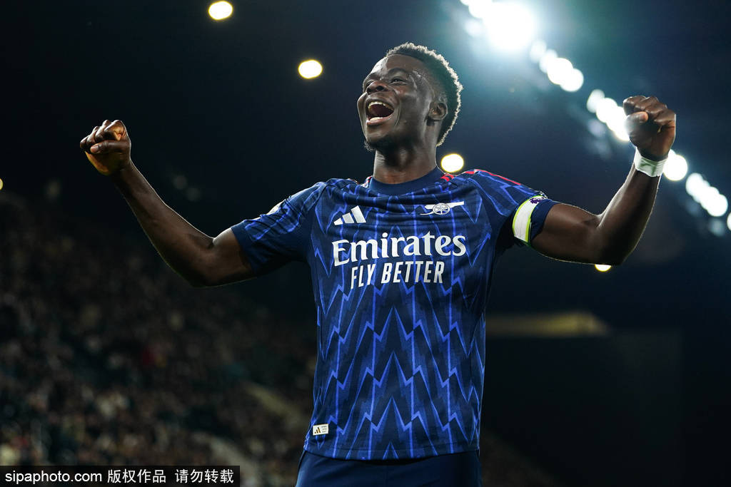 观战台：利物浦战苦主+阿森纳争八连胜 拜仁冲14连胜